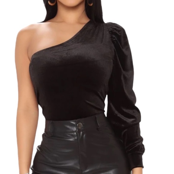 Match My Energy Velvet Bodysuit- Black, Size Small - Picture 12 of 13